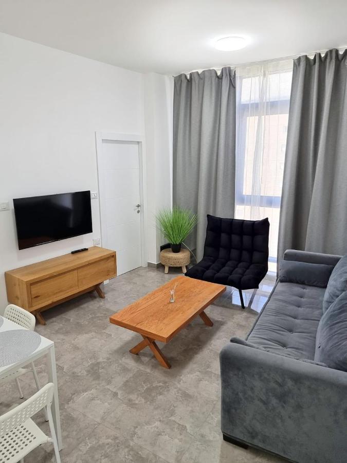 Sima Suite Ashdod Bagian luar foto